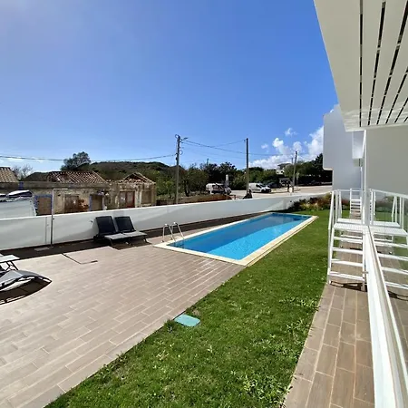 Apartman Holidays *